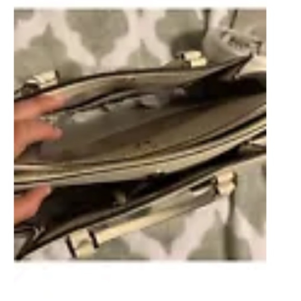 Purse - Picture 2 of 5